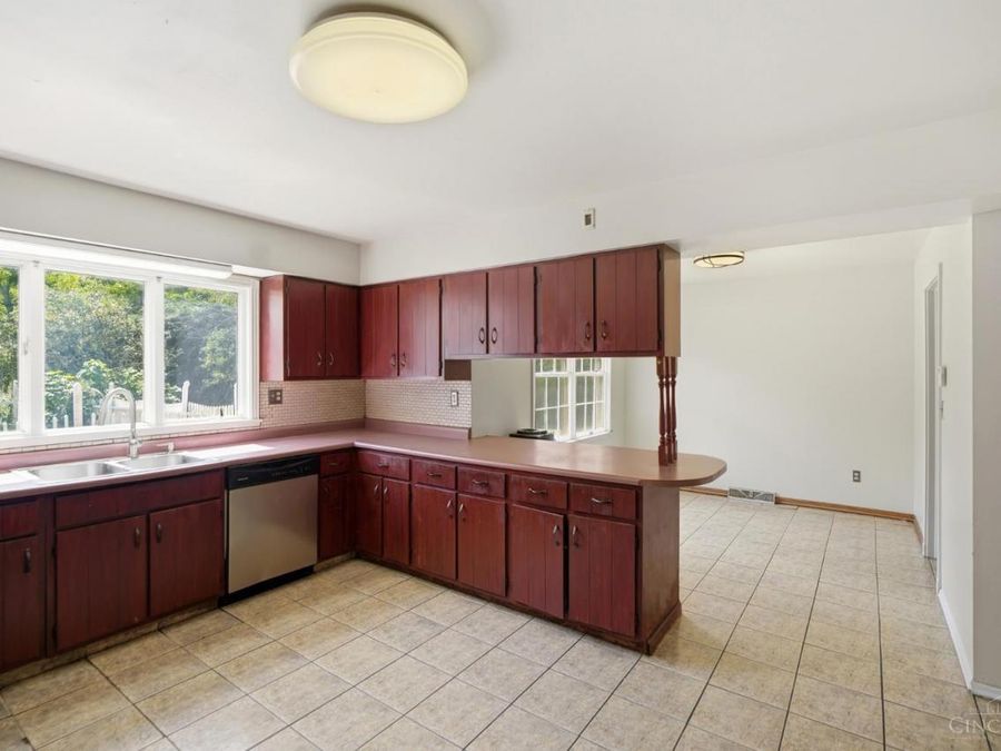 1925 Greenpine Drive, Springfield Township, OH 45231 Photo 20