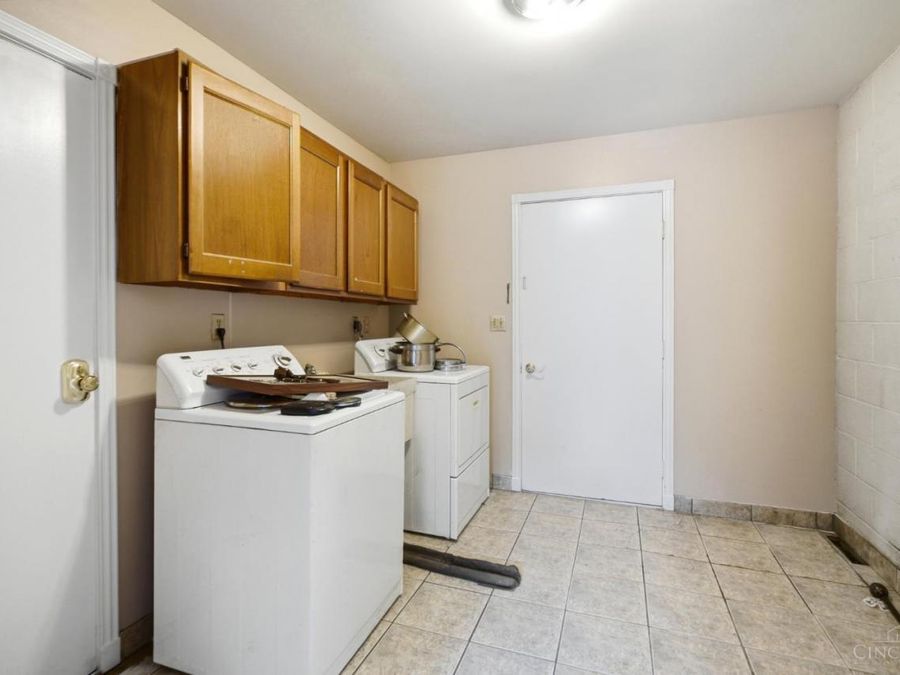 1925 Greenpine Drive, Springfield Township, OH 45231 Photo 24