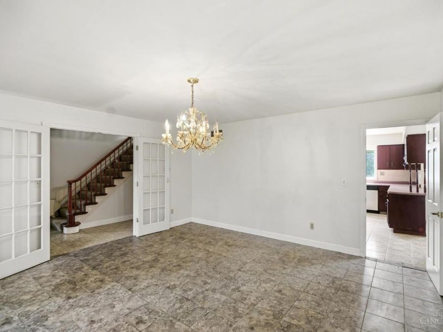 1925 Greenpine Drive, Springfield Township, OH 45231 Photo 4
