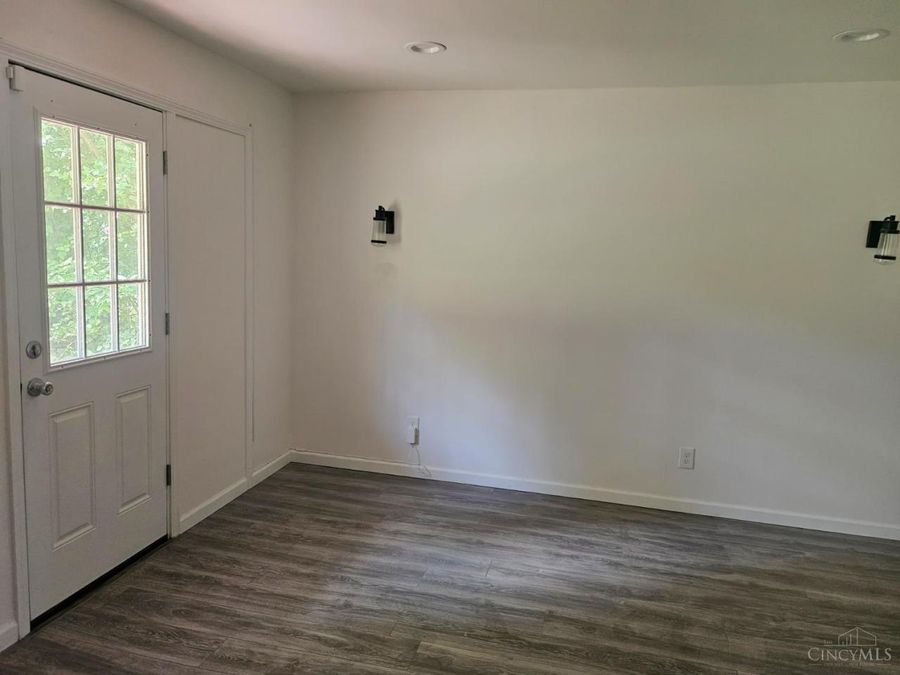 579 W Kemper Road, Springdale, OH 45246 Photo 7