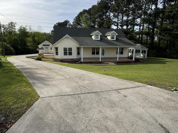 121 County Road 372, Trinity, AL 35673