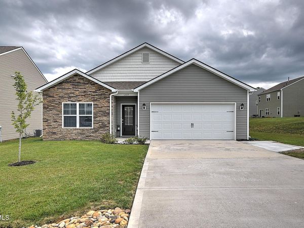 1209 Valley Parke Drive, Kingsport, TN 37663