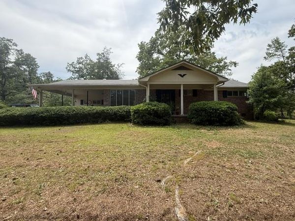 1293 HIGHWAY 22 HWY S, Michie, TN 38357