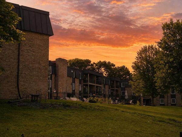 4207 Lakeside Avenue N, Unit 122, Brooklyn Center, MN 55429