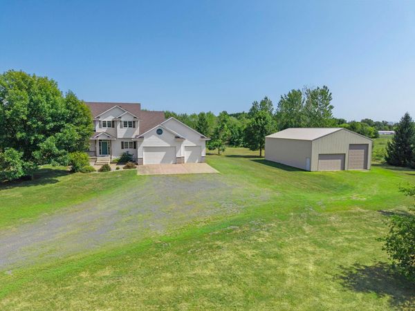 40617 Lowden Avenue , North Branch, MN 55056