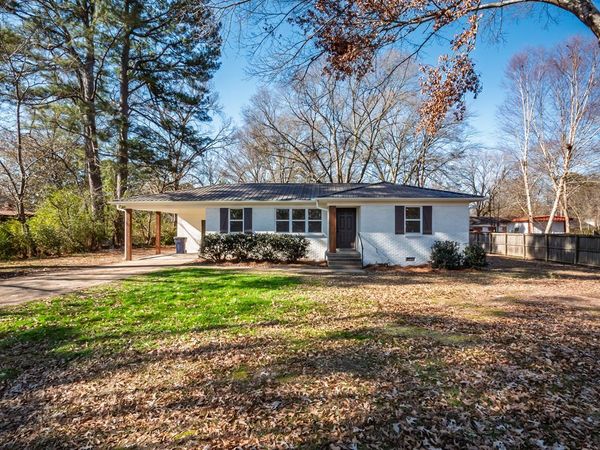201 College Street, Batesville, MS 38606