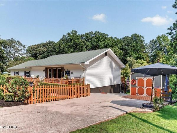 176 Bostie Maire Lane, Clinton, TN 37716