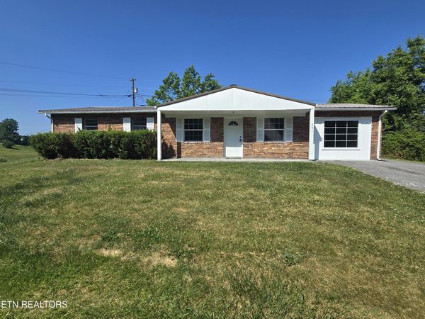 281 Parliament Rd, Harrogate, TN 37752