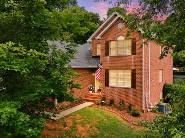 1021 Timberidge Tr, Kingsport, TN 37660