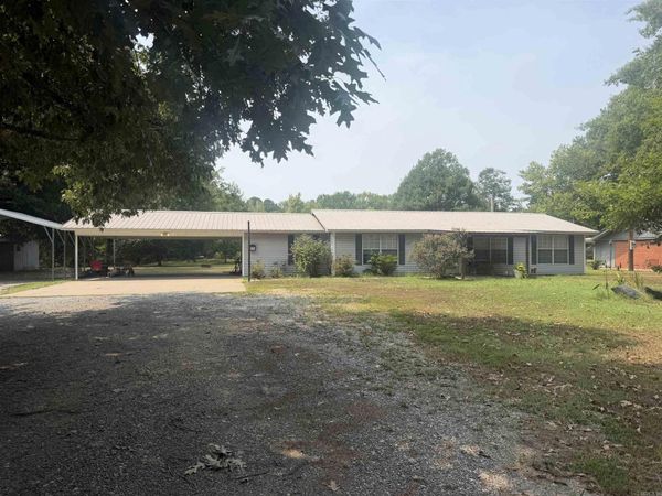 2604 Oakwood Cove , Pine Bluff, AR 71603