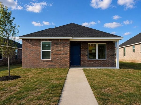 425 S Pittman Street , Prairie Grove, AR 72753