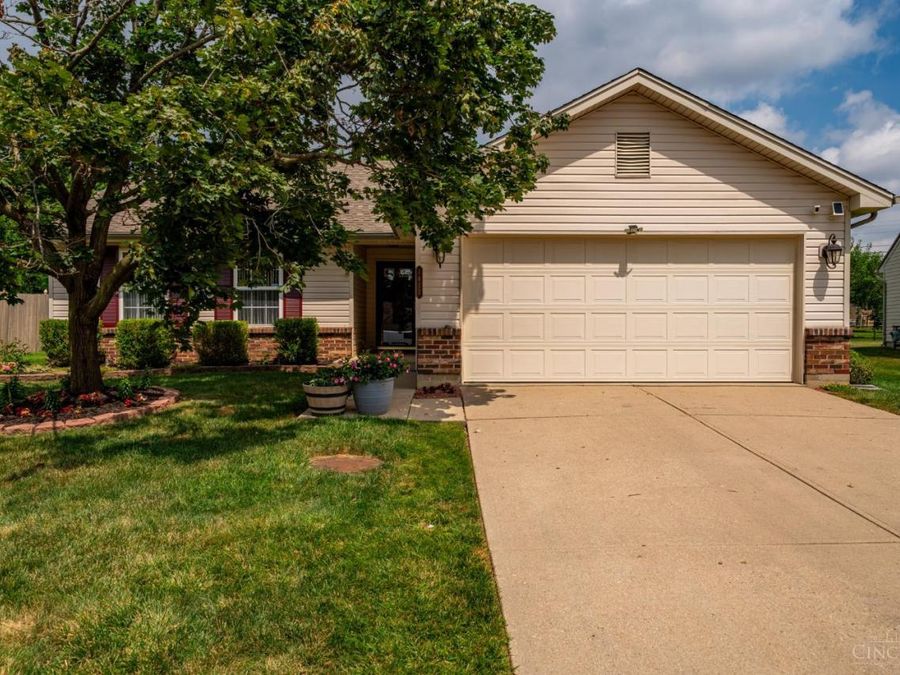 1413 Farrington Drive, Kettering, OH 45420 Photo 1