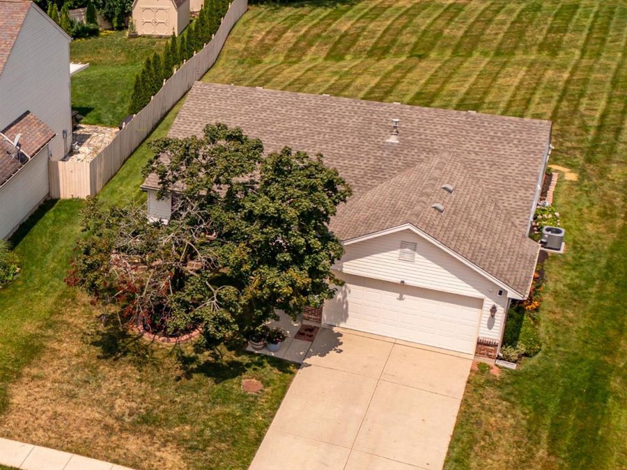 1413 Farrington Drive, Kettering, OH 45420 Photo 3