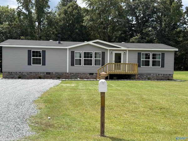 483 Nelson Hollow Road, Somerville, AL 35670