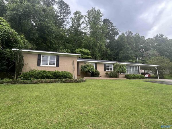 516 Country Club Drive, Gadsden, AL 35901