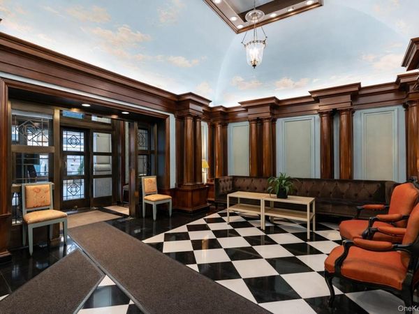 188 E 70th Street , Unit 8B, New York (Manhattan), NY 10021
