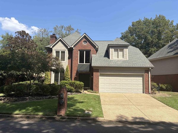 8370 S WESTFAIR CIR, Germantown, TN 38139