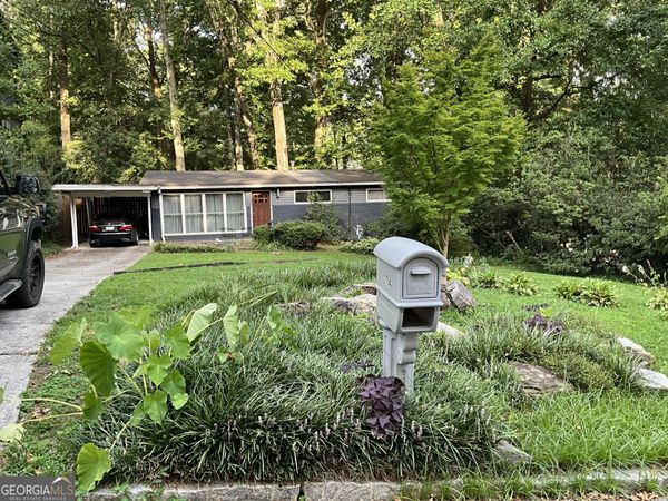 2704 Cove Circle NE, Brookhaven, GA 30319