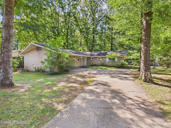 408 24th N, Columbus, MS 39705