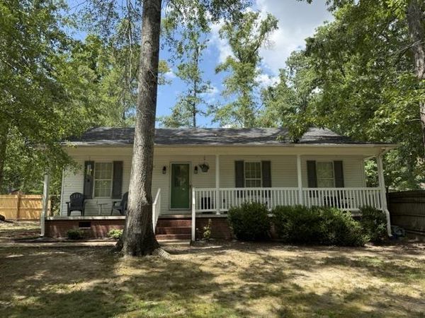 395 AUSTIN ST, Savannah, TN 38372