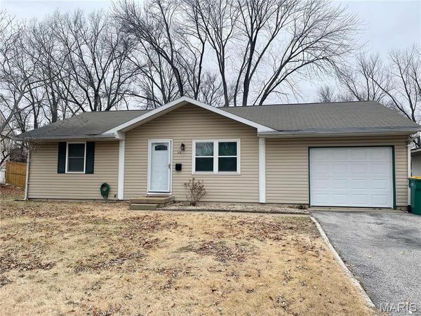 712 JUNIPER Drive , O'Fallon, IL 62269