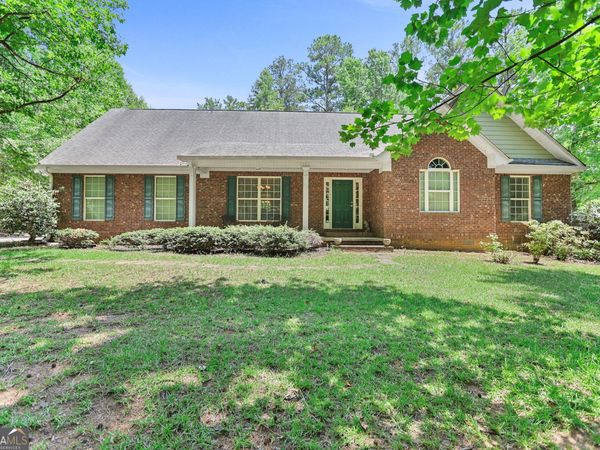 892 Brooks Woolsey Road, Brooks, GA 30205