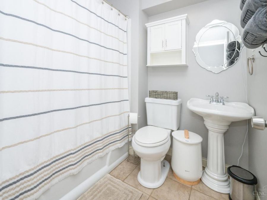 744 Stuart Lane, Union Township, OH 45245 Photo 12