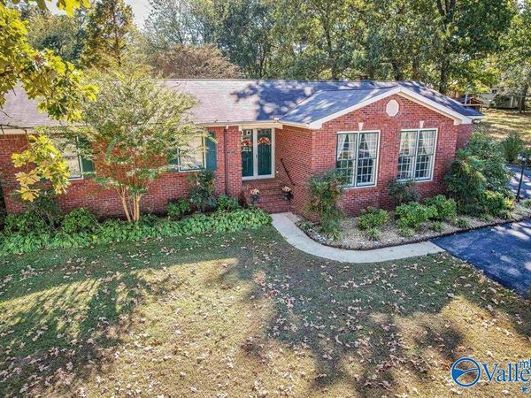6600 Moores Mill Road, Huntsville, AL 35811