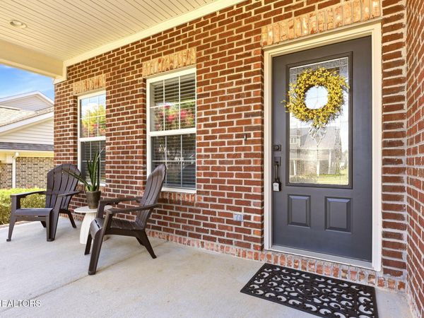 122 Hardinberry St, Oak Ridge, TN 37830