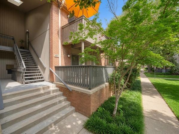 821 MERRYWOOD GLN, Unit 1, Memphis, TN 38117