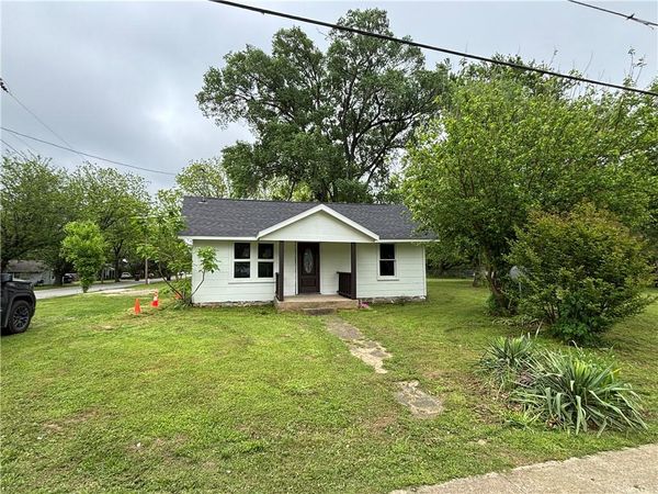 408 N. West Avenue , Lincoln, AR 72744