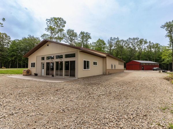 9005 80th Avenue SE, Chatfield, MN 55923
