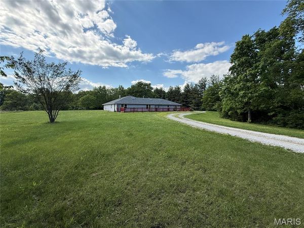 4157 Wetzler Road , Fults, IL 62244