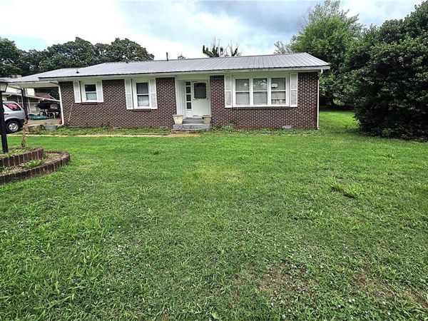 113 Pleasant Avenue , Berryville, AR 72616