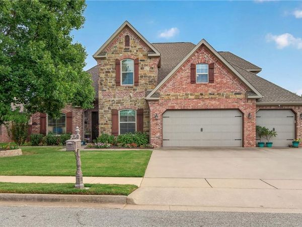4112 Willowbend Drive , Rogers, AR 72758