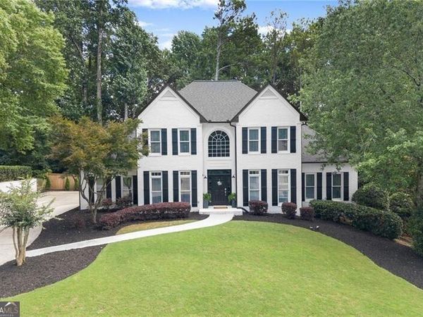 1530 Highview Pines Pass, Alpharetta, GA 30022