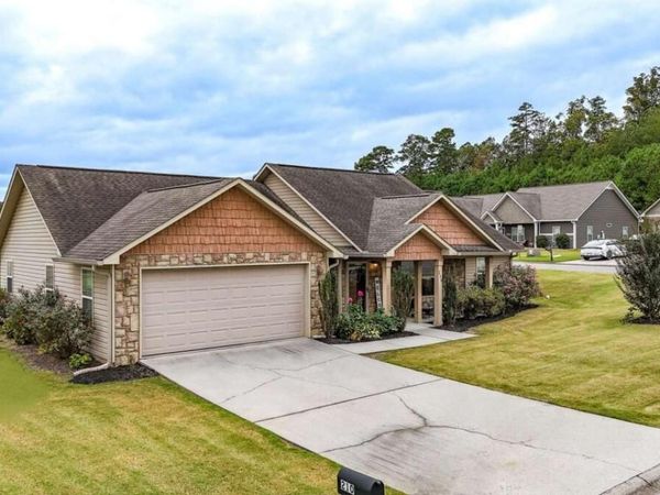 210 Madison Drive SW, Calhoun, GA 30701