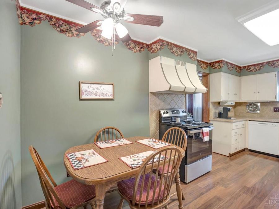 5195 Deeridge Lane, Green Township, OH 45247 Photo 14