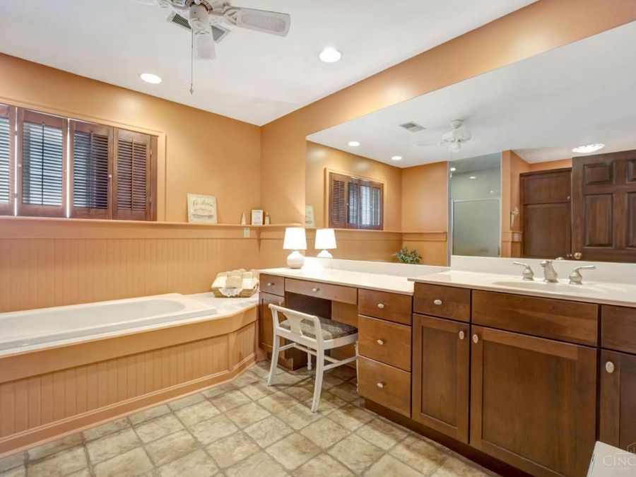 5195 Deeridge Lane, Green Township, OH 45247 Photo 23