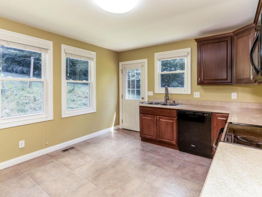 5506 Hubble Road, Colerain Township, OH 45247 Photo 10
