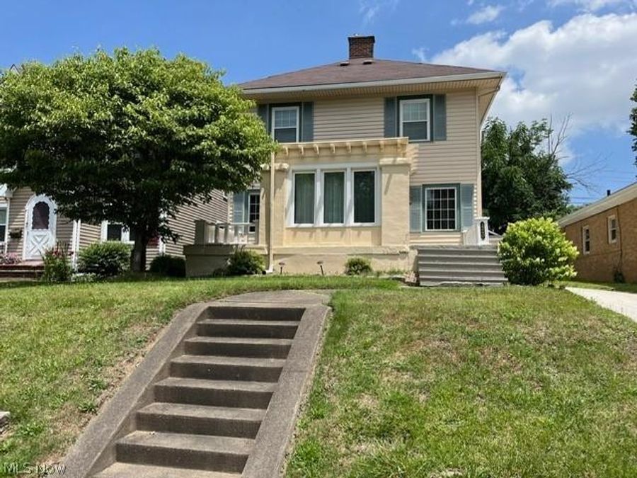 1240 Ridge Road NW, Canton, OH 44703 Photo 1