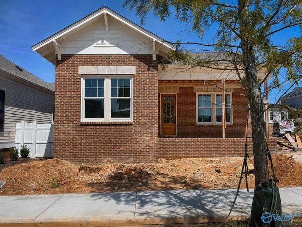 8 Angell Street NW, Huntsville, AL 35806