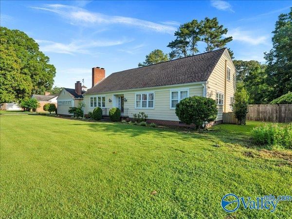 2004 Stratford Road SE, Decatur, AL 35601
