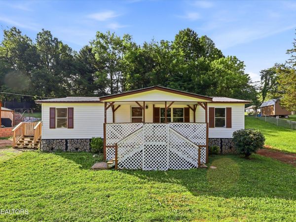 2136 Tuckaleechee Pike, Maryville, TN 37803