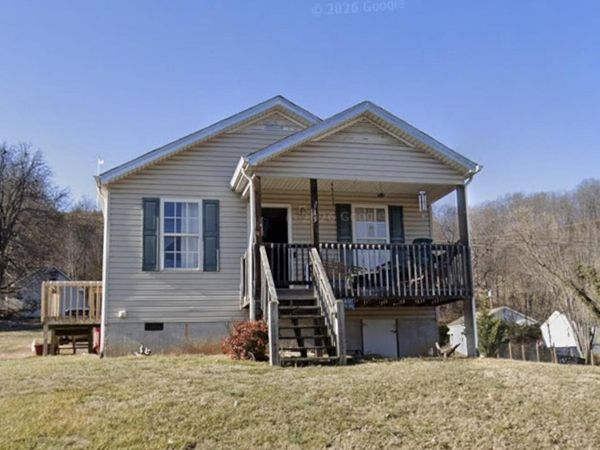 915 East Main Street, Johnson City, TN 37601