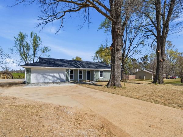 1254 BURNETT LN, Covington, TN 38019