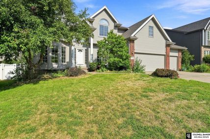 6509 N 158th Street, Omaha, NE 68116