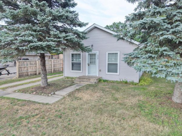 228 Aspen Avenue SE, Menahga, MN 56464