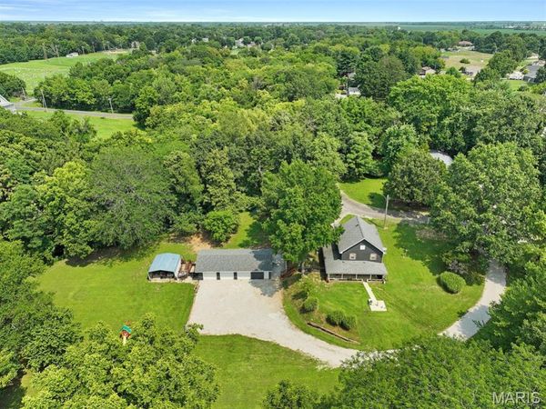 800 Spring Street , Gillespie, IL 62033