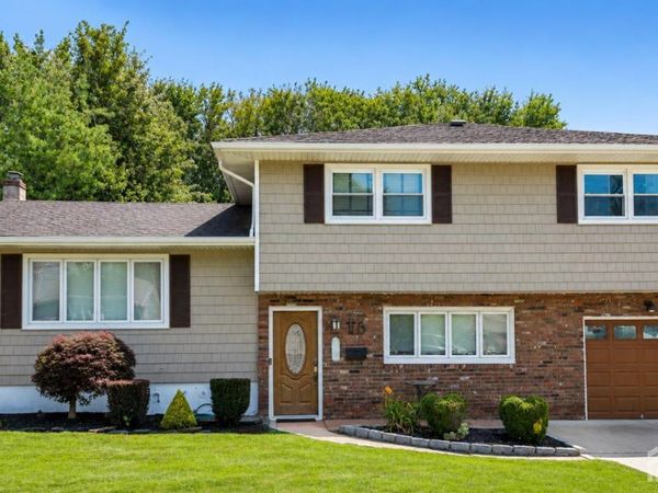 16 New Dover Avenue , Colonia, NJ 07067